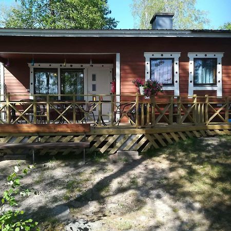 Hotel Pirttiniemen Lomakylae Muurasjärvi Exteriér fotografie