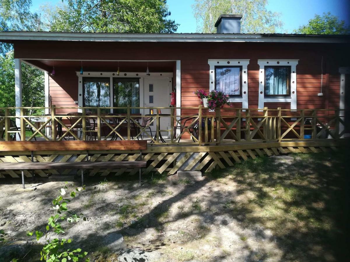 Hotel Pirttiniemen Lomakylae Muurasjärvi Exteriér fotografie