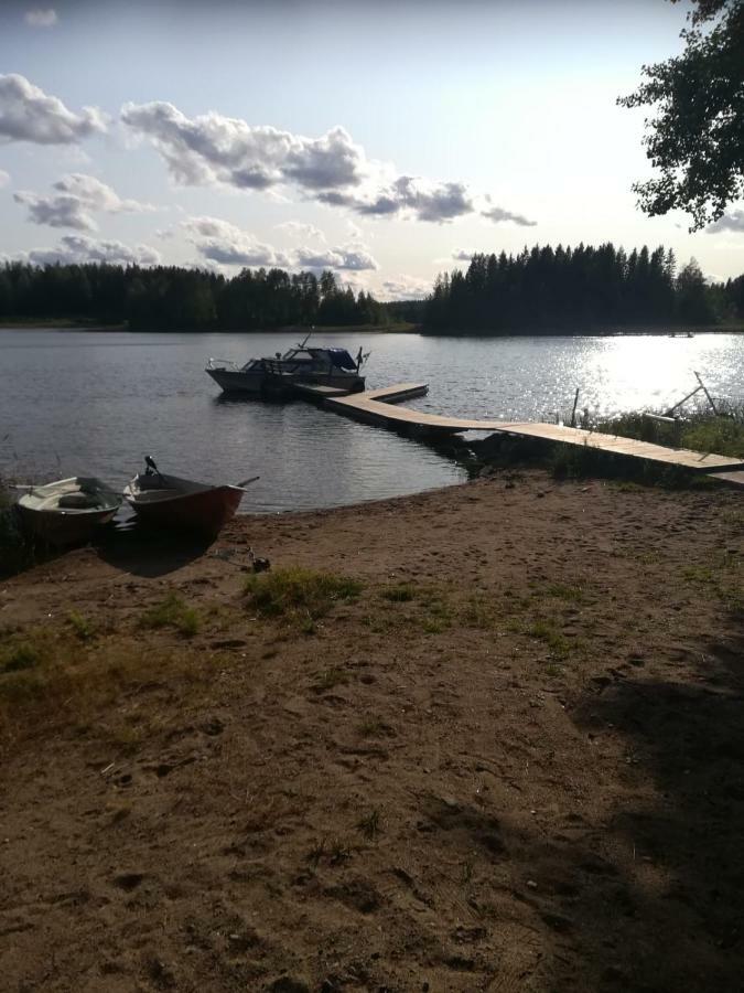Hotel Pirttiniemen Lomakylae Muurasjärvi Exteriér fotografie